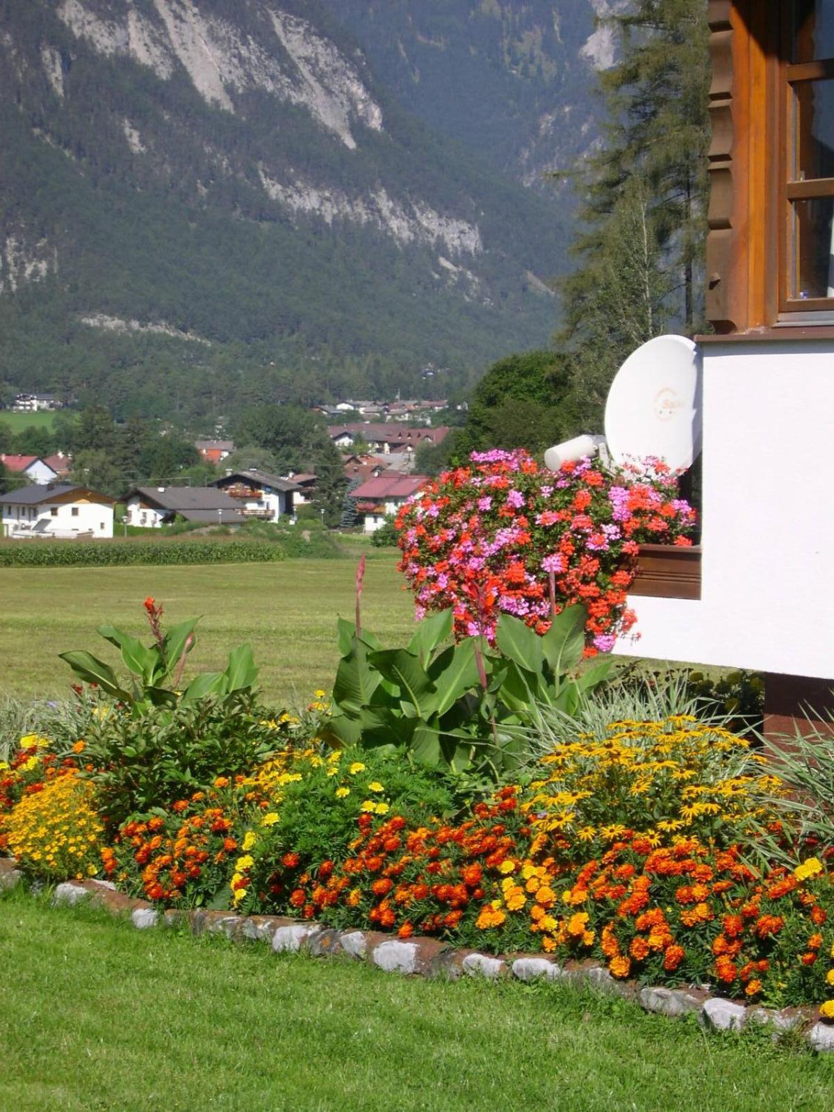Ferienwohnungen Schleich Nassereith Bagian luar foto