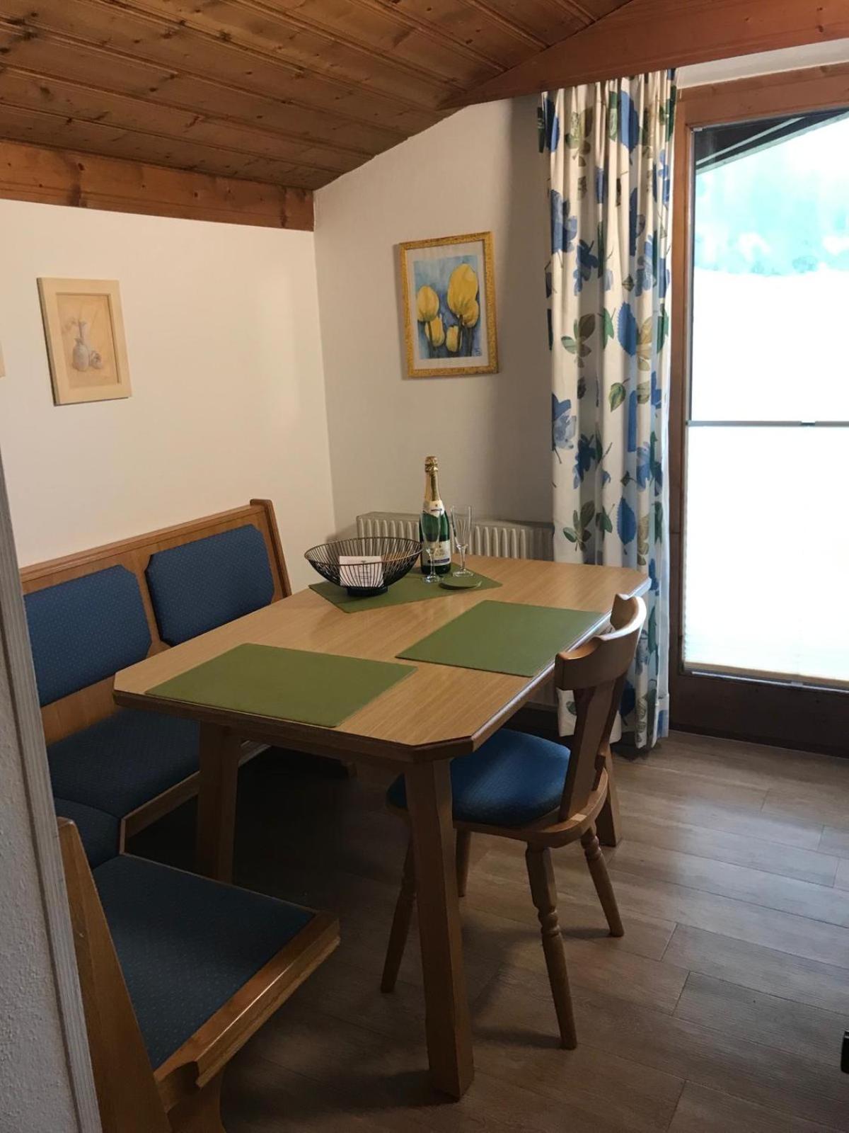 Ferienwohnungen Schleich Nassereith Bagian luar foto